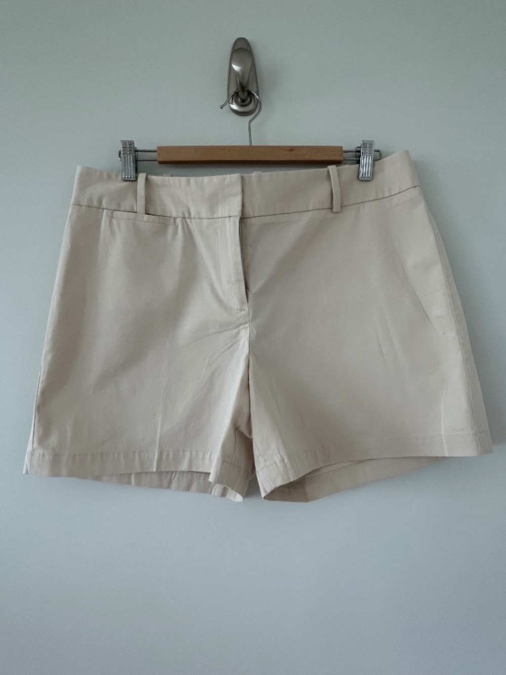 NWT Talbots Perfect Short 5" Tan Sz 14p
